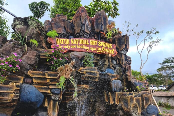 Batur Natural Hot Spring, Lokasi Pemandian Air Panas di Kawasan Kintamani Bali yang Menyegarkan - Banner
